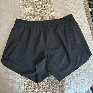 Athleta Hustle 3” Running Shorts Women’s Medium Black Athletic Gym Lightweight